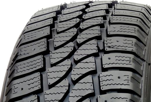 RIKEN CARGO WINTER 215/70 R15 R